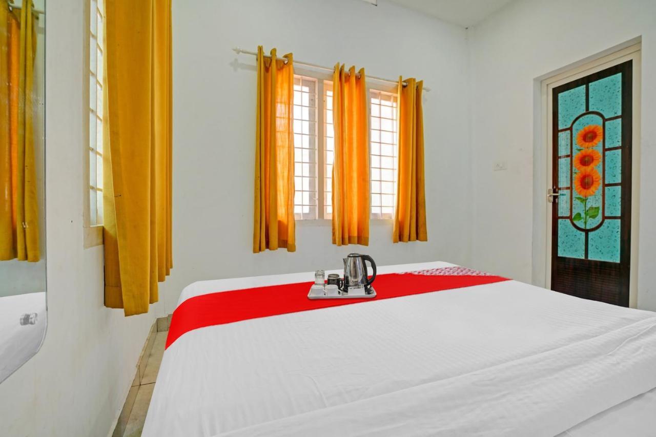 Oyo Thykoodam Sleep Inn Kochi Екстер'єр фото