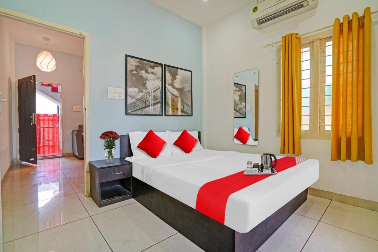 Oyo Thykoodam Sleep Inn Kochi Екстер'єр фото