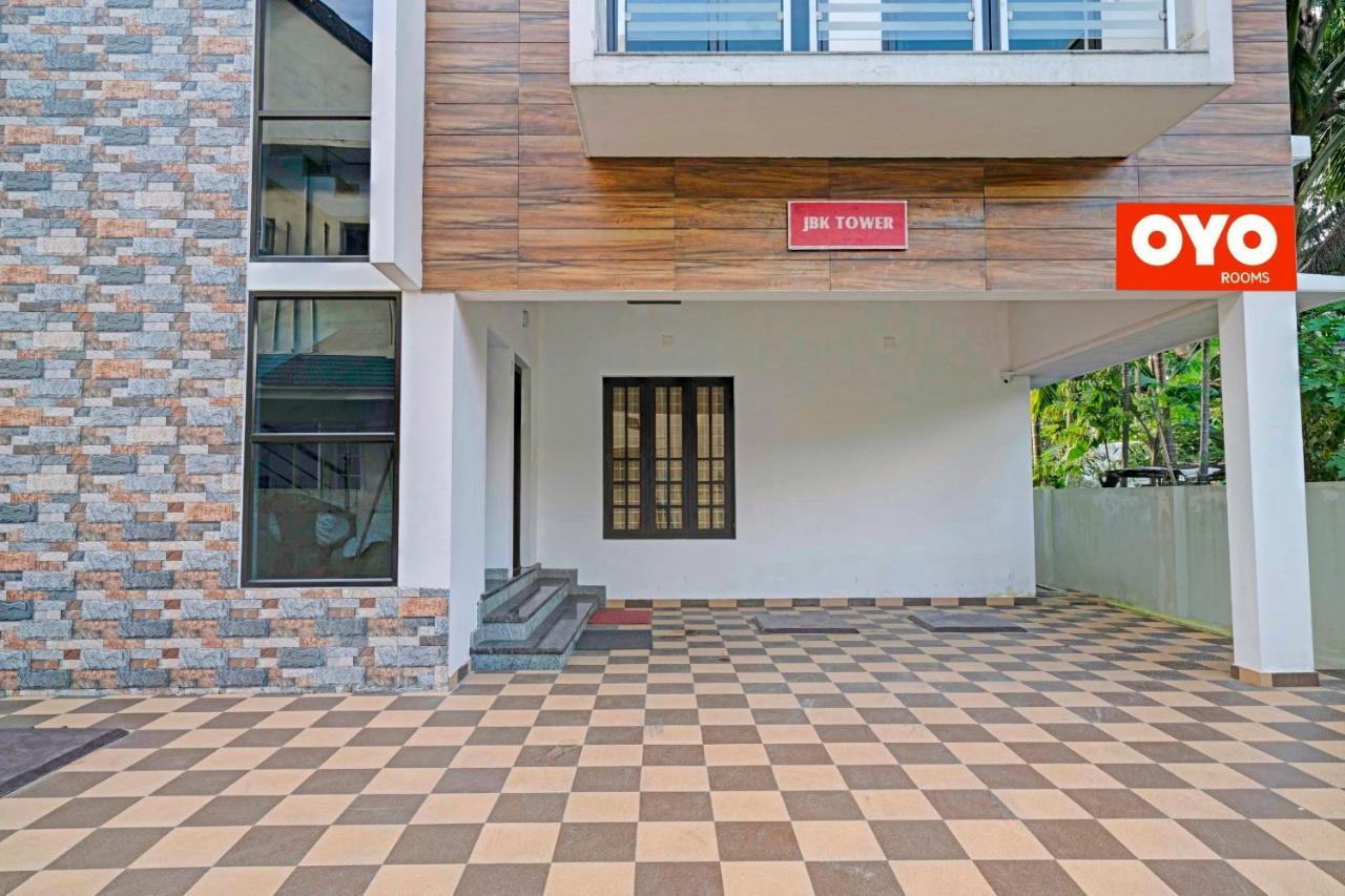 Oyo Thykoodam Sleep Inn Kochi Екстер'єр фото