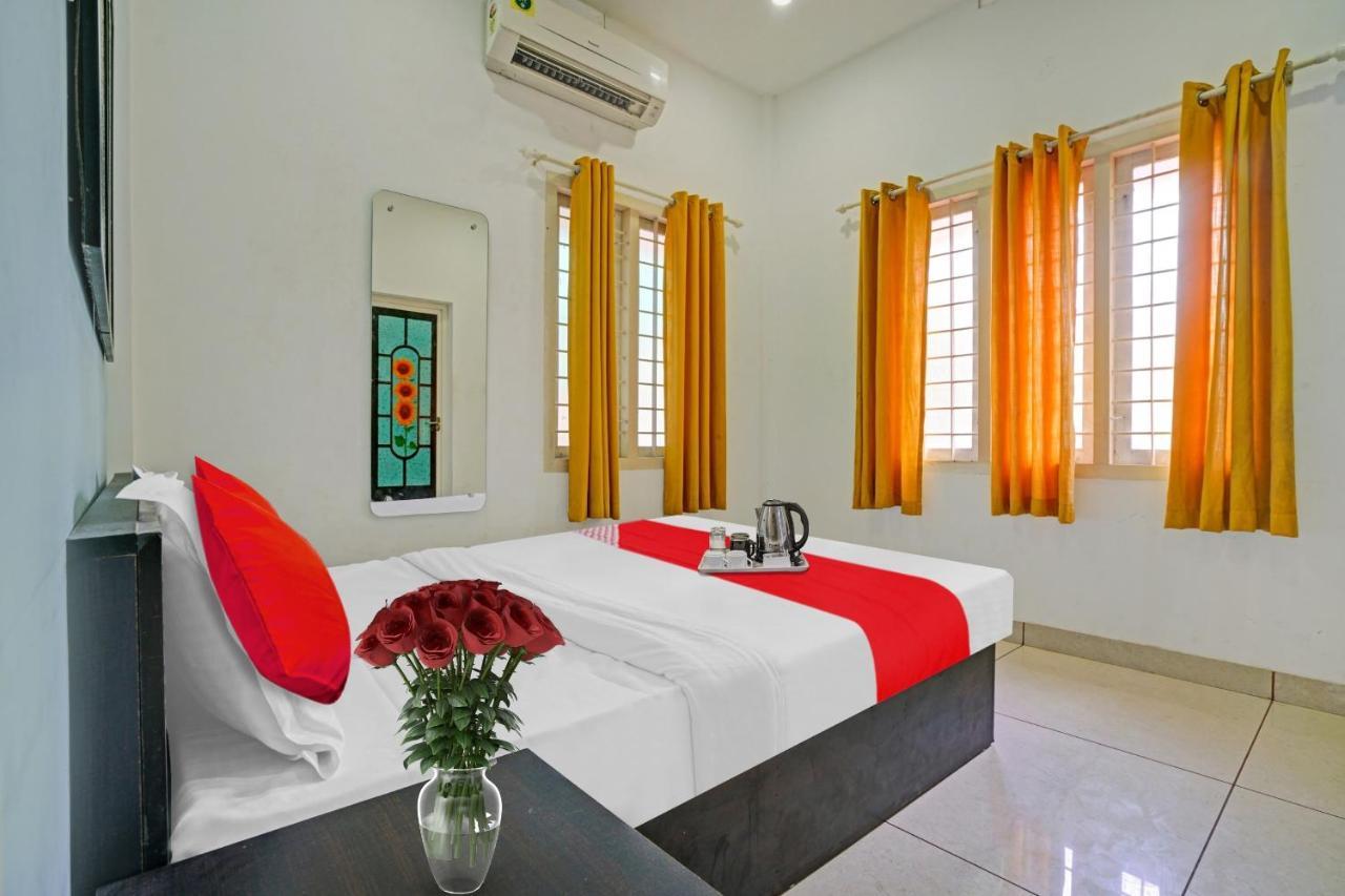 Oyo Thykoodam Sleep Inn Kochi Екстер'єр фото